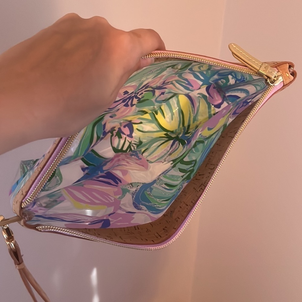 Lilly Pulitzer Multicolor Floral Large Clear Wristlet NWOT - Picture 11 of 11